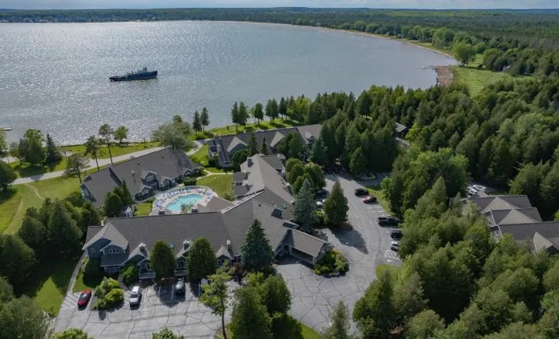 Baileys Harbor Yacht Club Resort