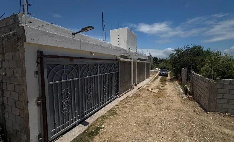 Casa Noel ñola, Vicente Noble