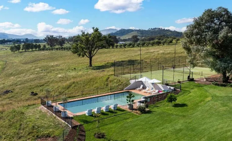 Stay in Mudgee The Grove, The Church, And Premium Private Homestead