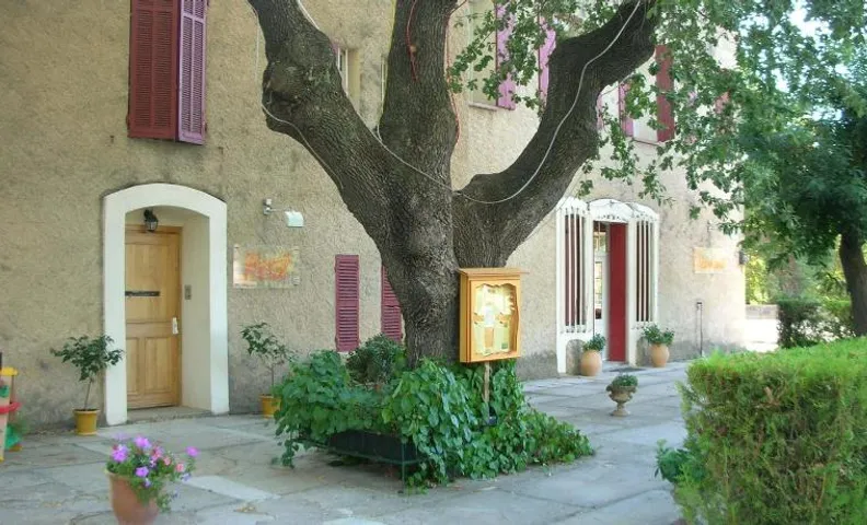 Hostellerie Le Mirabeau
