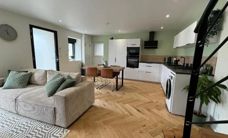 Maison bretonne en pierre rénovée