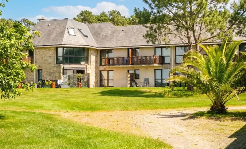 Studio accueillant à Bénodet avec vue sur le jardin