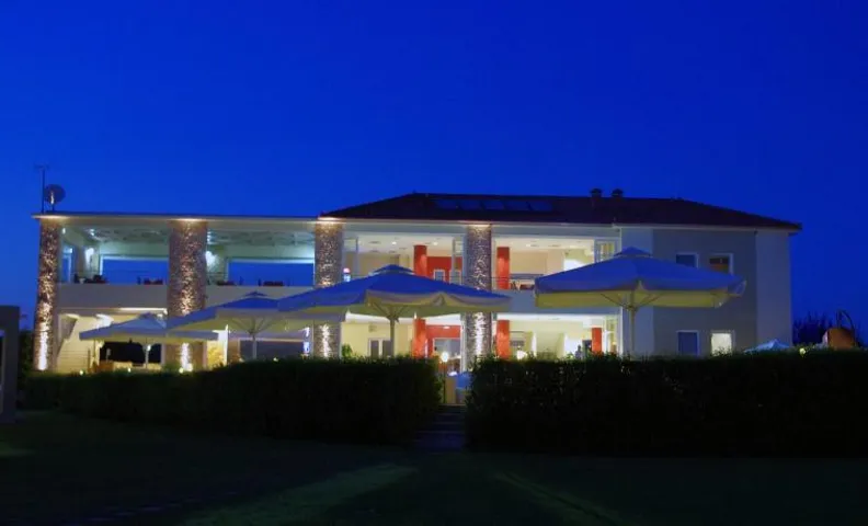 Antonios Village Hotel & Apartments