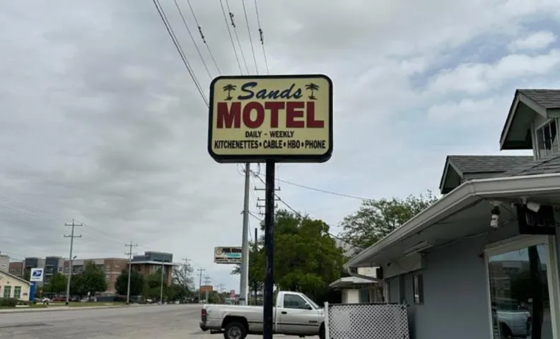 Sands Motel