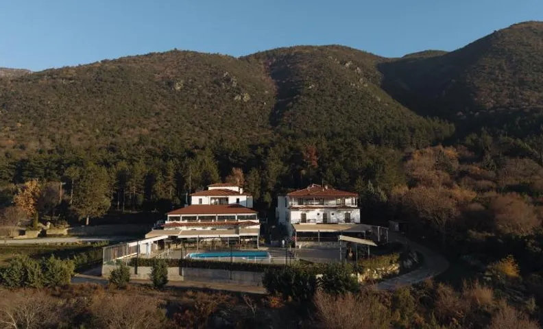Agnanti Hotel
