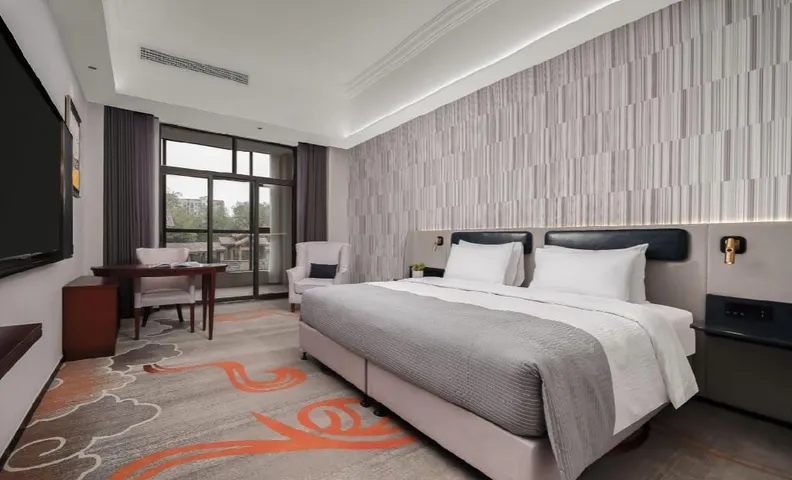 Yuanyang Wanda Yue Hotel