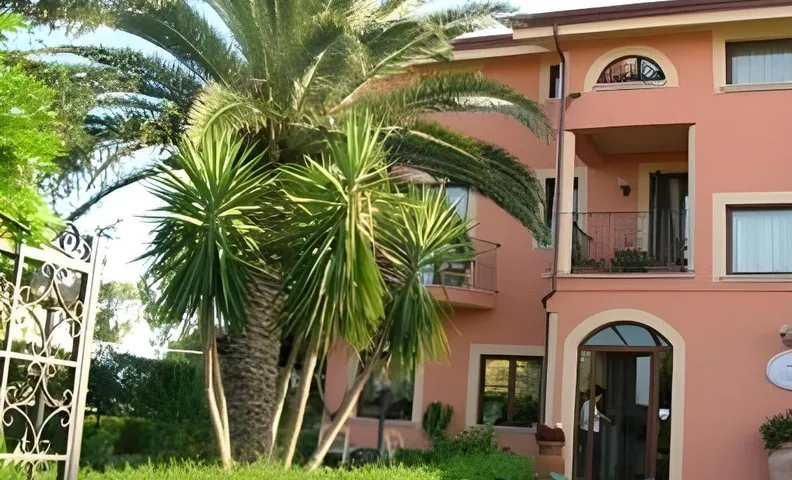 Villa Aurora