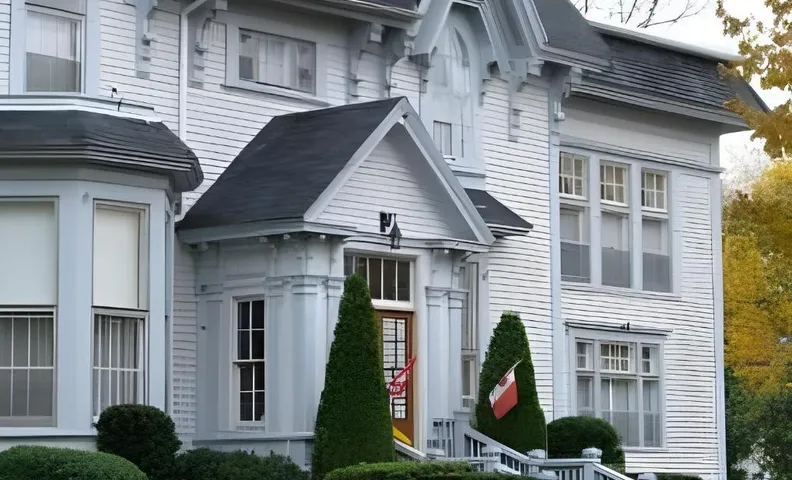 Shadow Lawn Inn