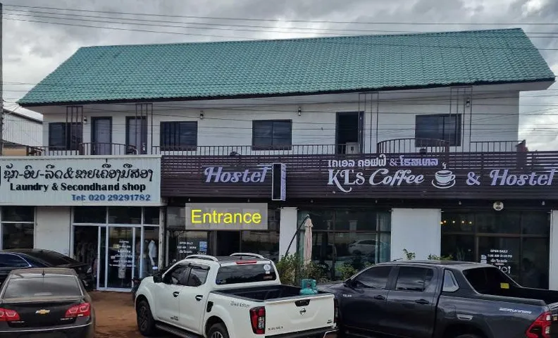 KL's Coffee & Hostel