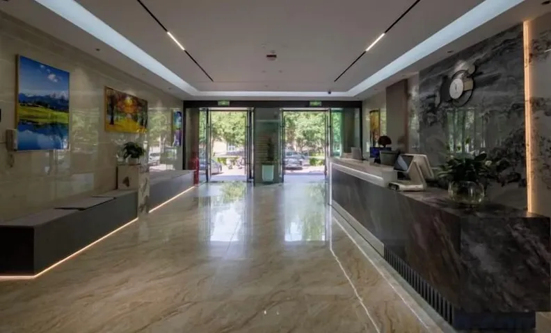 Yinhe Hotel