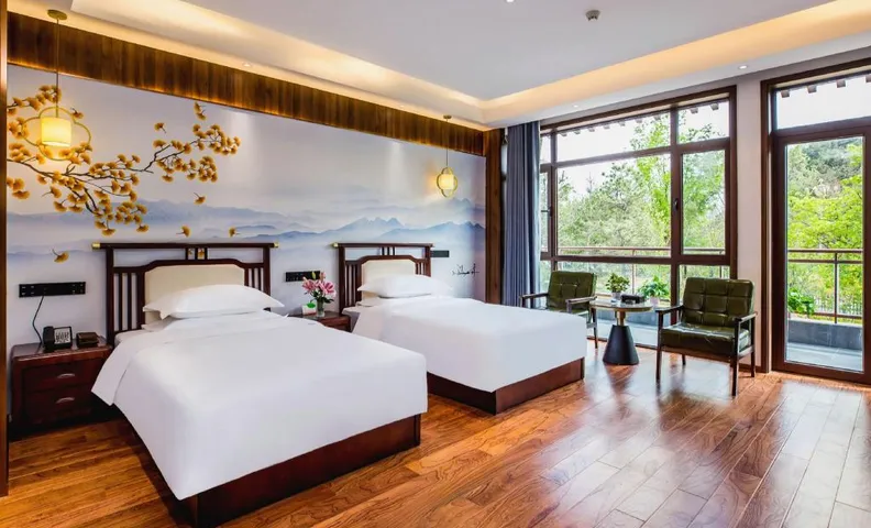 Chengde Puning Hotel (Mountain Resort)