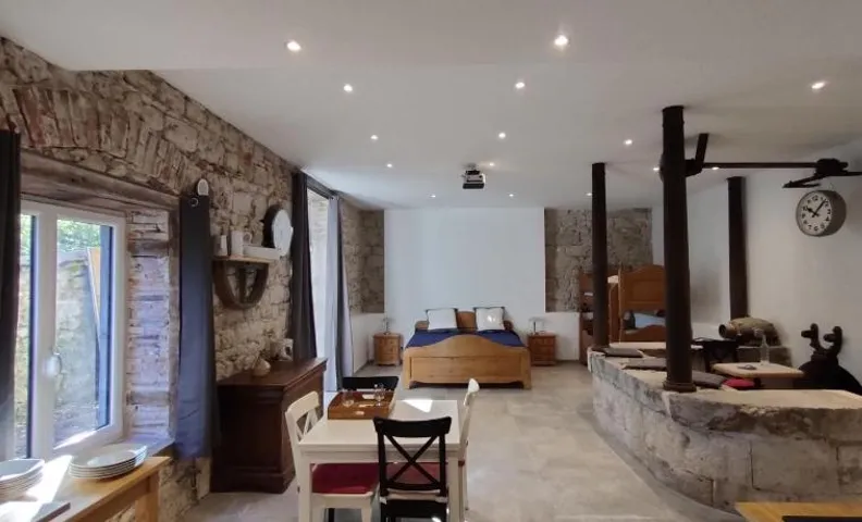 Gites du Longevent Appartement du Moulin Pérouges