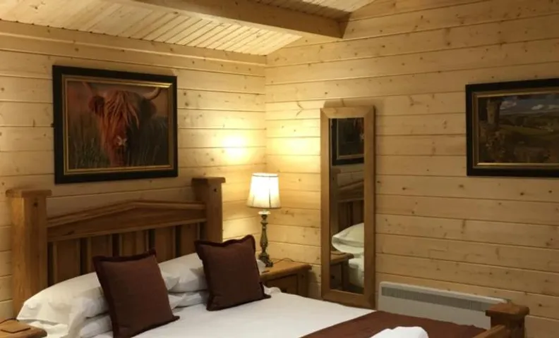 Auchenlea lodges
