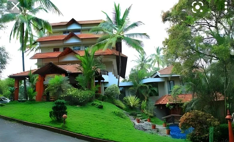 Green Gates Hotel