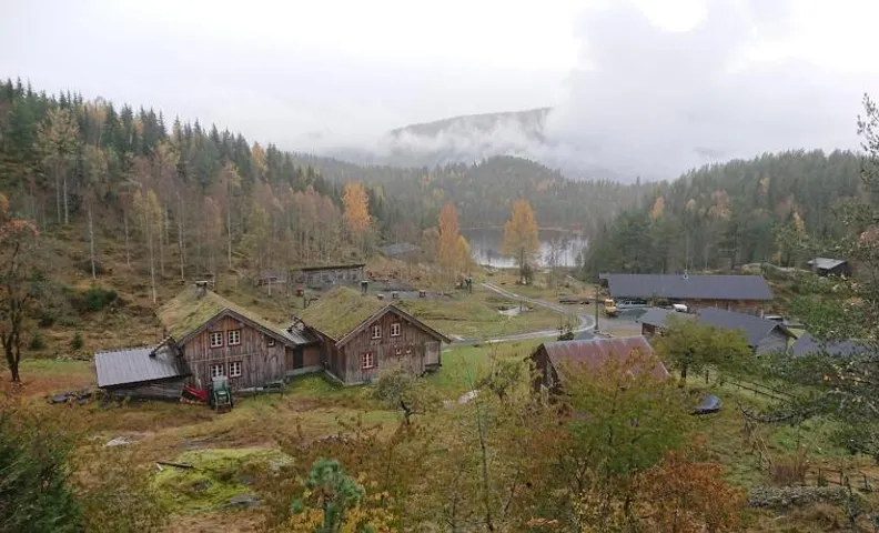 Løksli gård
