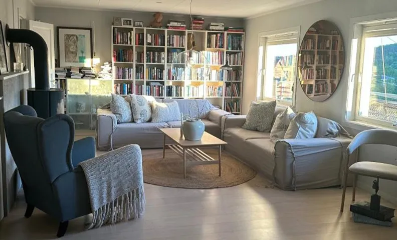 Stort hus med utsikt, hage og veranda Kristiansand