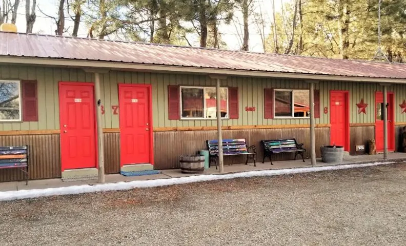 Outpost Motel on the River