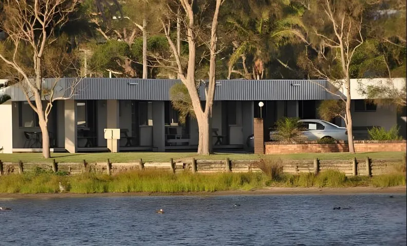 Archy's on the Lake