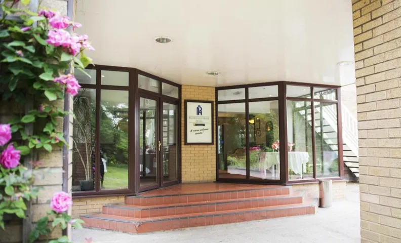 OYO Paddington House Hotel