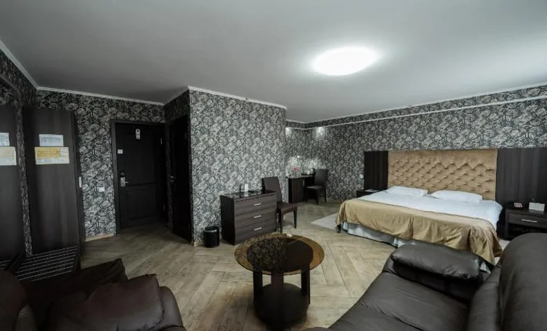 Ostrov Hotel