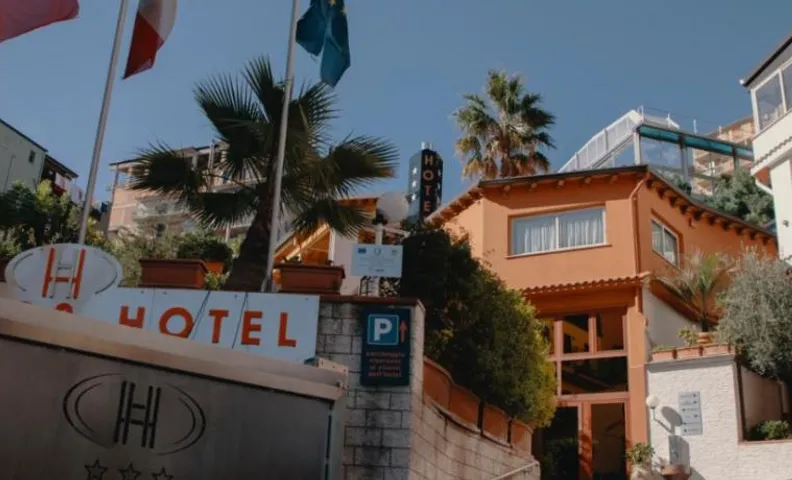 Halykos Hotel