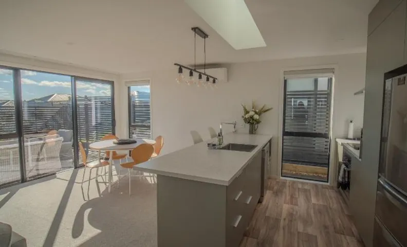 Modern, Cosy Retreat