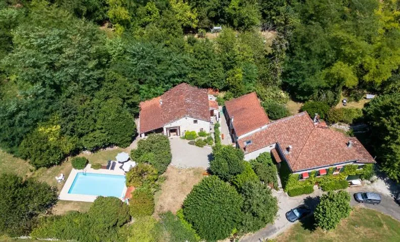 Chambre d'Hôtes de luxe - Domaine de Gargoris I Piscine et nature