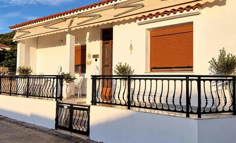 Villa Maronia