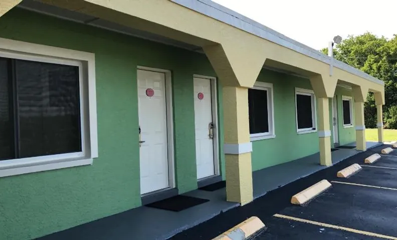 Apollo Inn - Cocoa