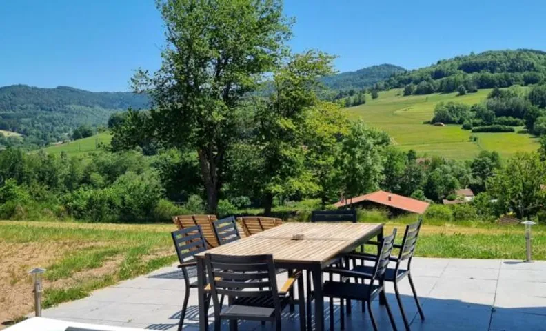 Chalet Le Nid Douillet avec jacuzzi et sauna privatifs