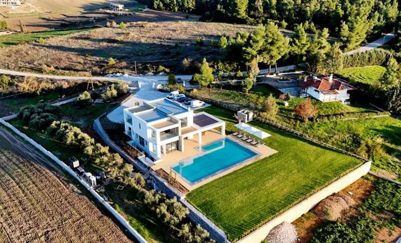 Sani Chateau