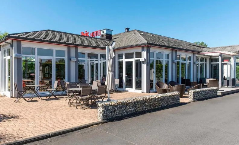 ibis Issoire
