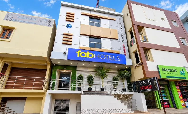 FabHotel BNB Suites