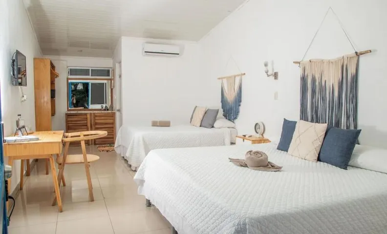 Refugio Surf Lodge