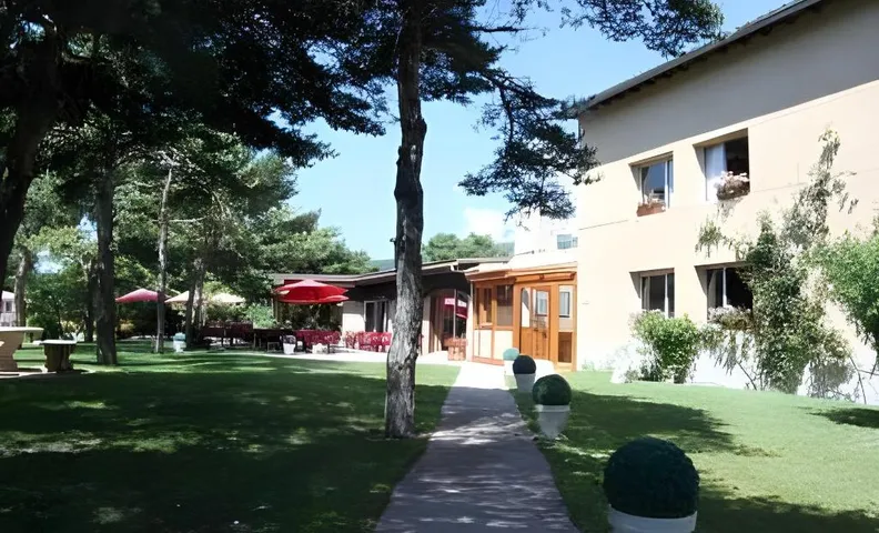 Logis Hotel Le Lac