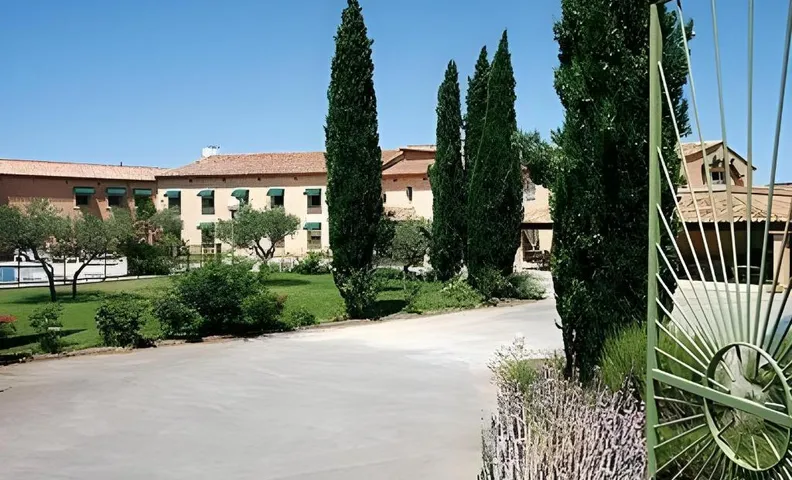 Logis Hôtel Le Mas De Jossyl