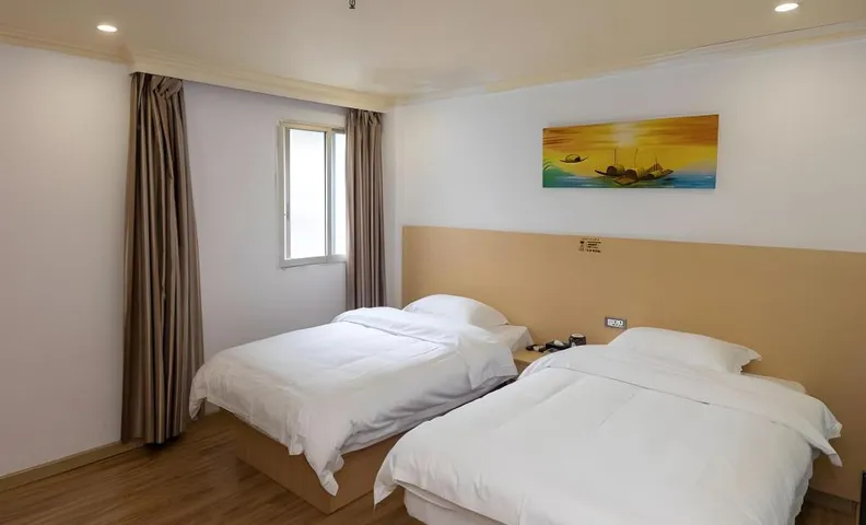 Shell Hotel Guangxi Hezhou Municipal Government Plaza