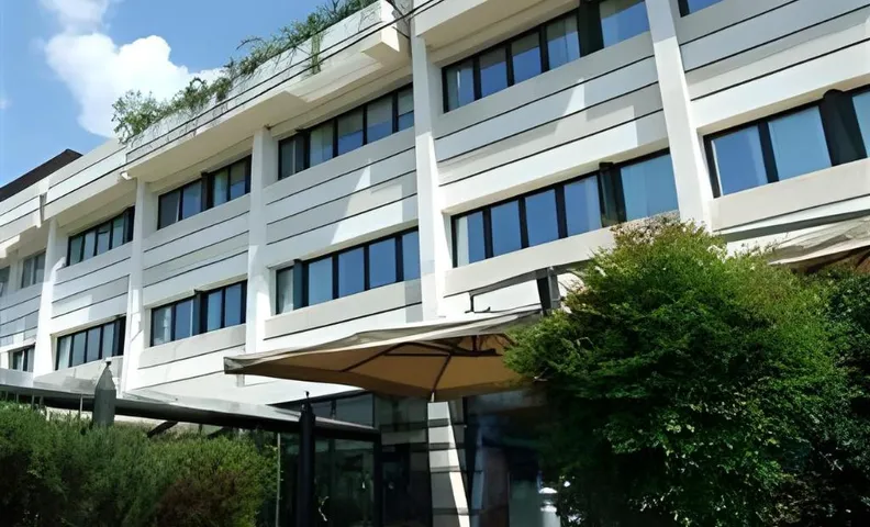 호텔 리올라