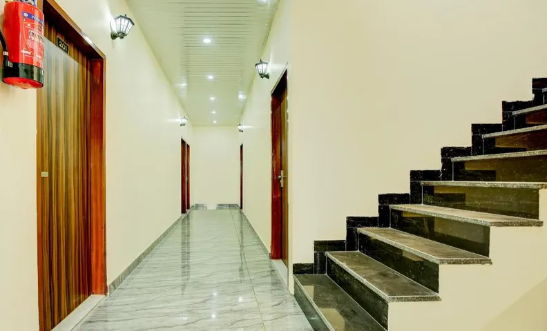 Hotel O by OYO R.K STAY