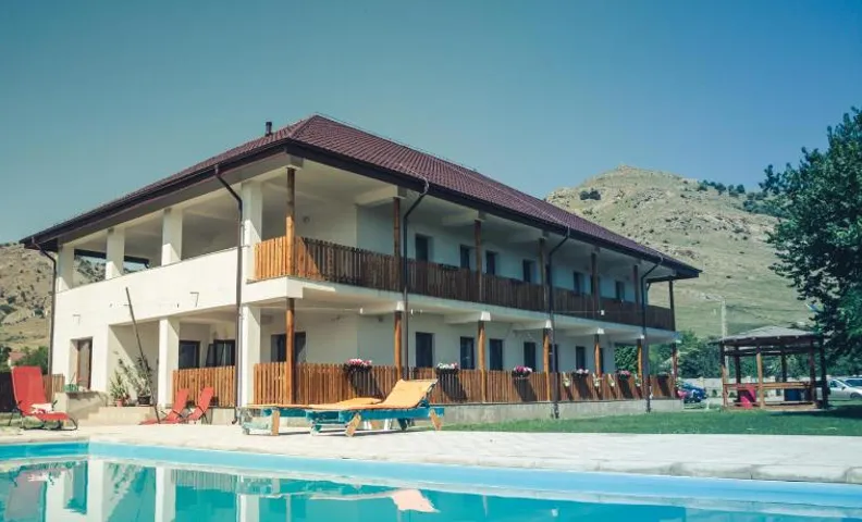 Pensiunea La nenea Iancu