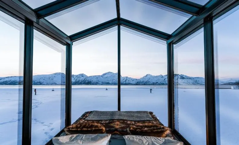 Aera - Glass cabins