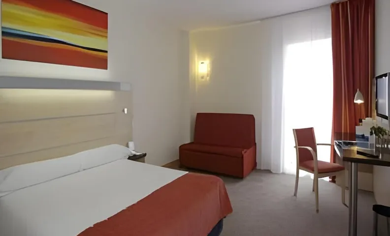 B&B 호텔 지로나 3