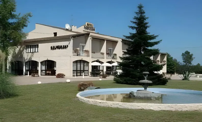 Logis Hotel Le Tropicana