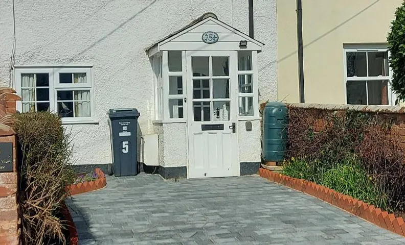 Meadow View Cottage