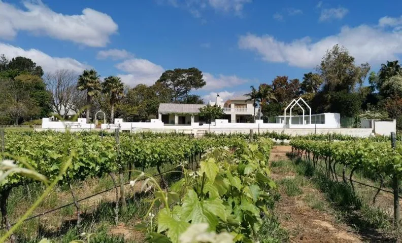 DuVon Farmhouse