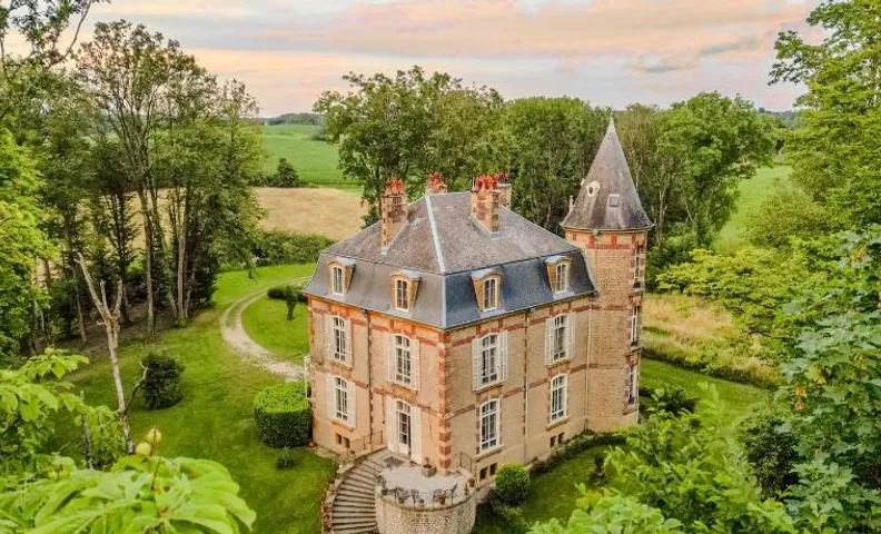 Private Château with sauna, hot tub & 4ha park - Château Guillermo