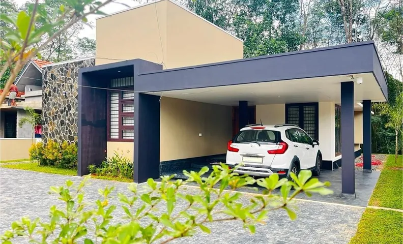 ETSA Luxury Pool Villa for 30 Guests in Thodupuzha
