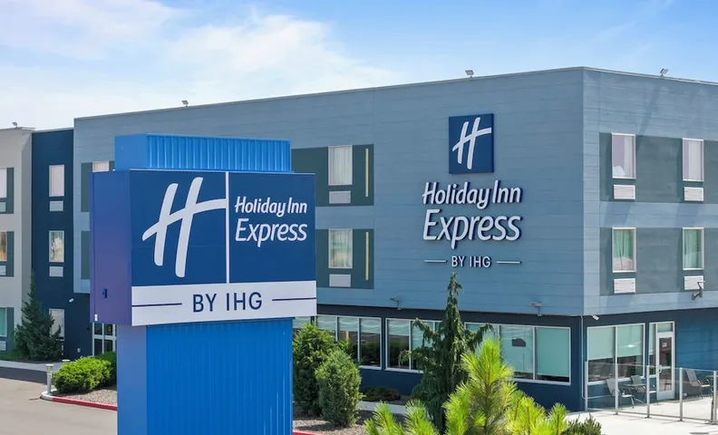 홀리데이 인 익스프레스 & 스위트 조지 퀸시 사우스 바이 IHG