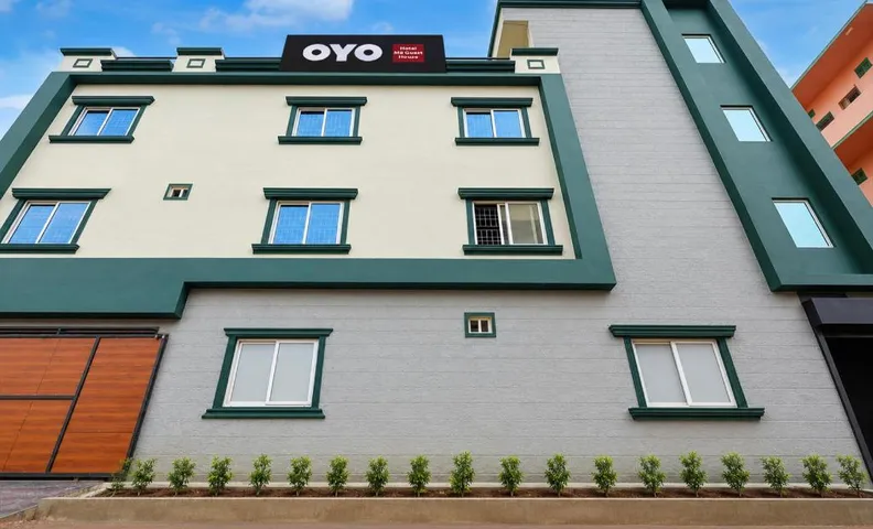 Hotel O M8 Guest house