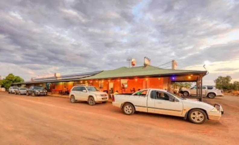 White Cliffs Hotel Motel
